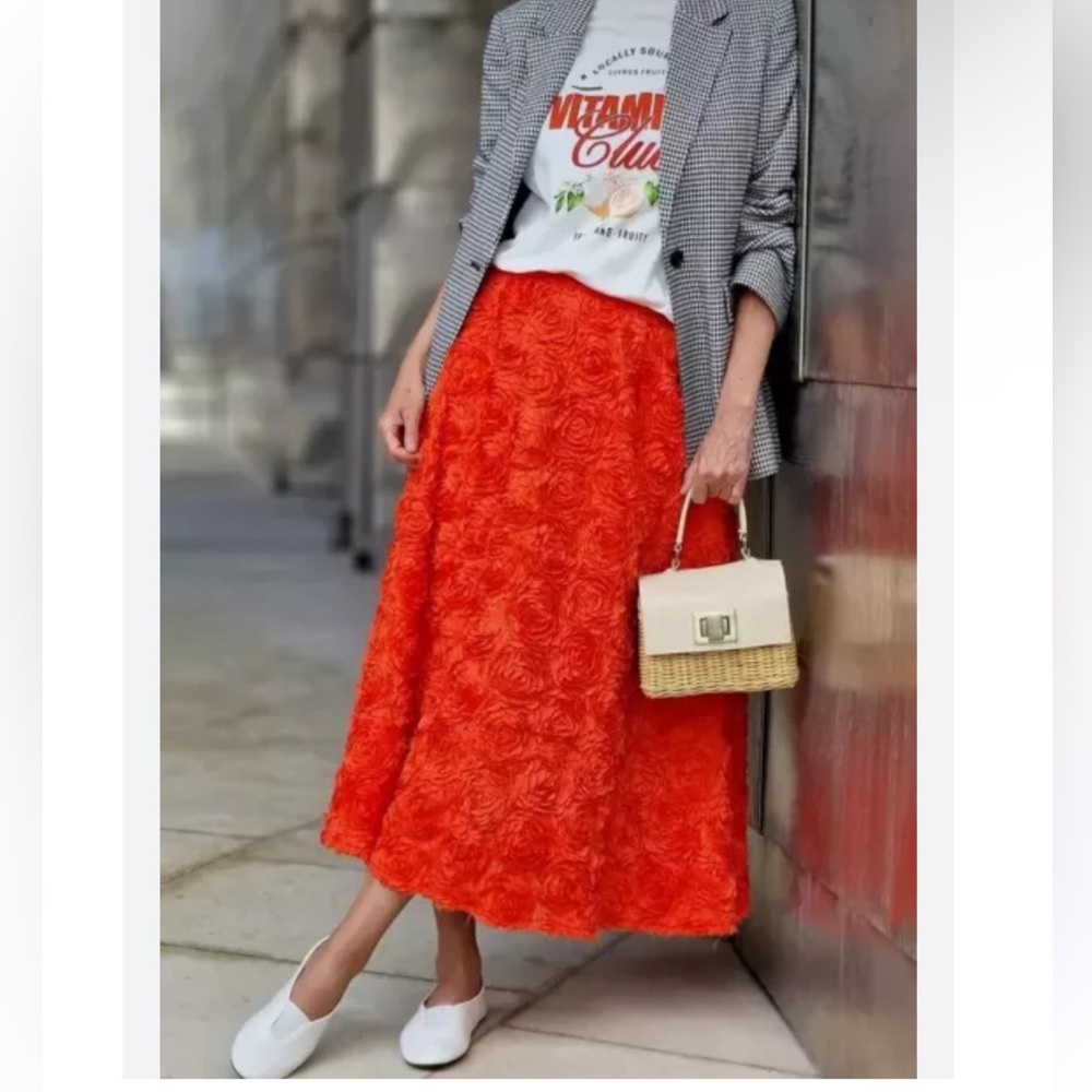 Zara long textured skirt - Picture 4 of 11